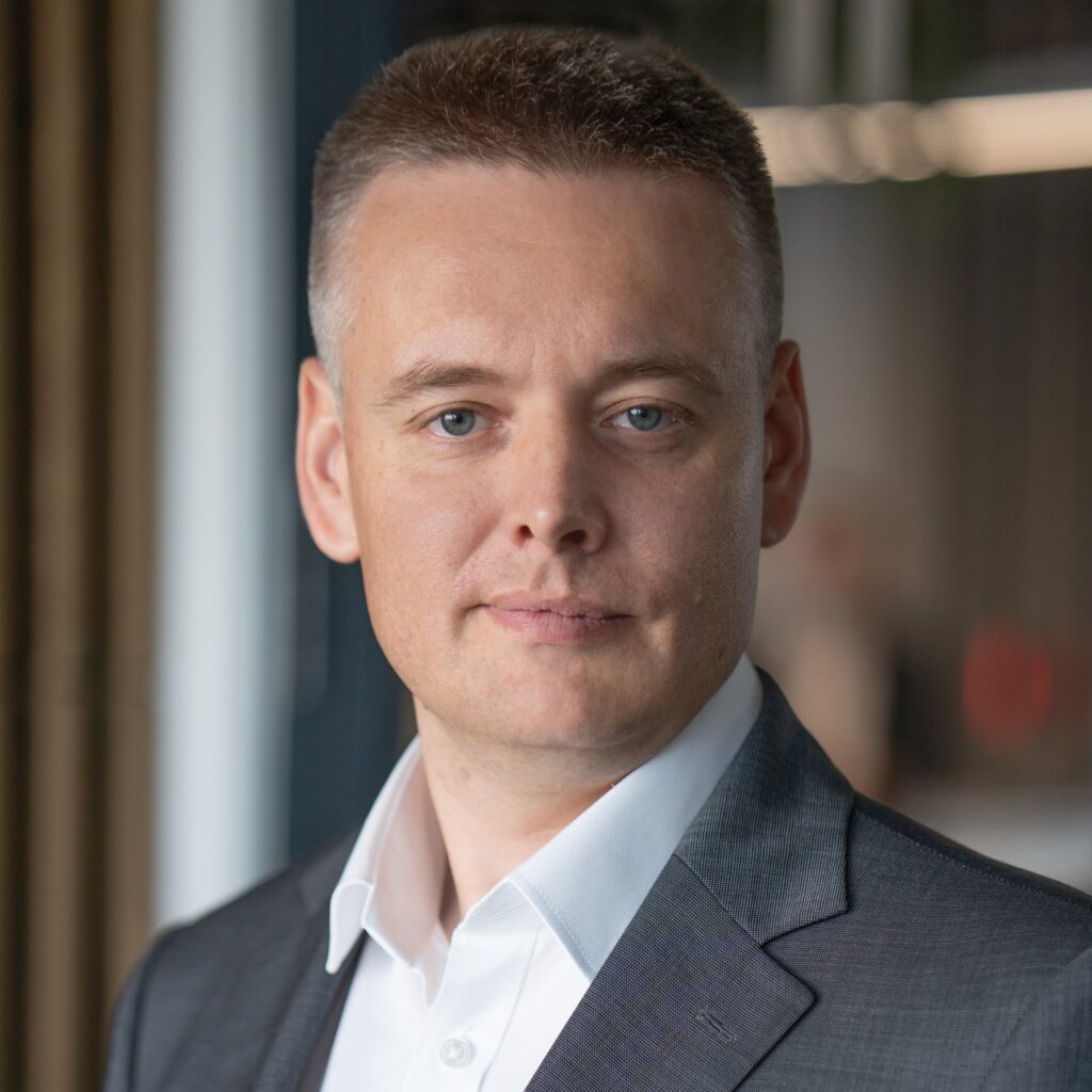 Piotr Obrębski